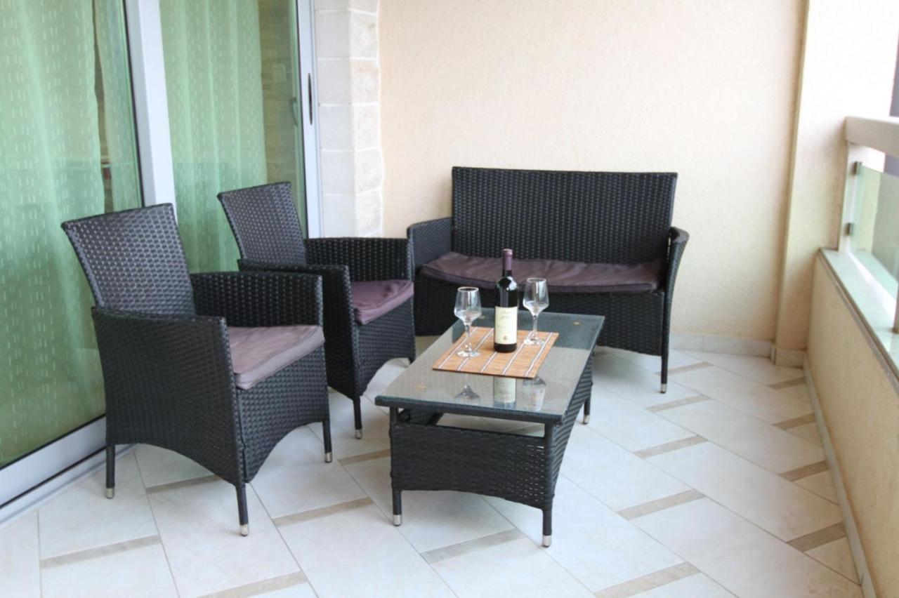 Luxury Apartment Big Blue بودفا المظهر الخارجي الصورة